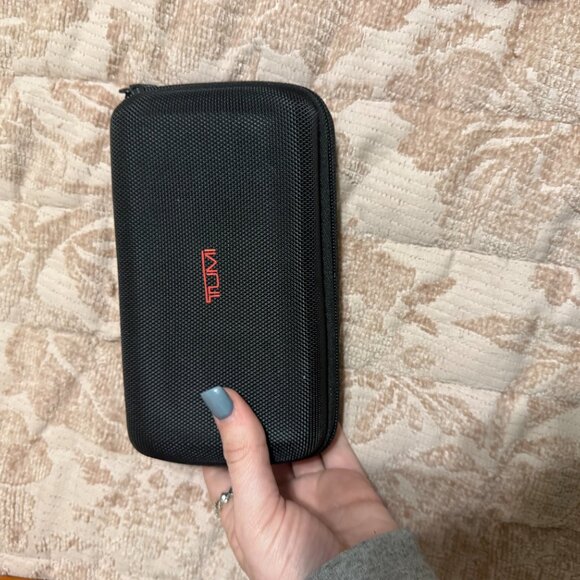 Bundle of 4 Women's Purses and Handbags wallets clutch - Picture 6 of 12